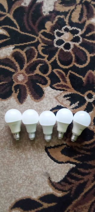 Żarówki LED gwint E27