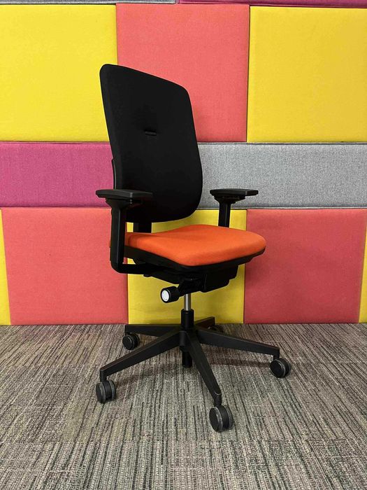 Fotel biurowy obrotowy Steelcase 32 Seconds okazja!