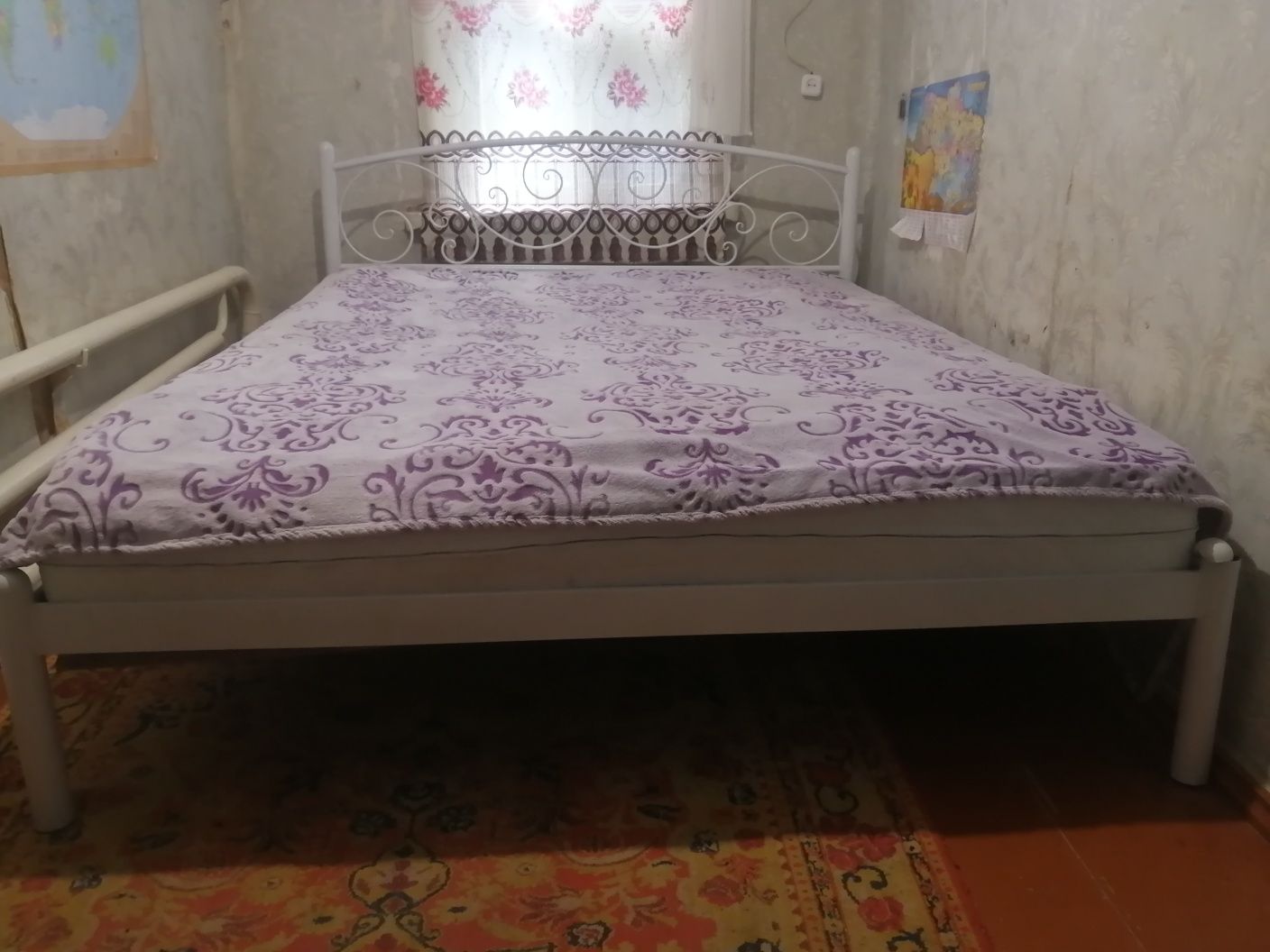 Продам двуспальную кровать