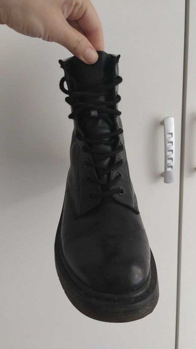 Продам чорні берці