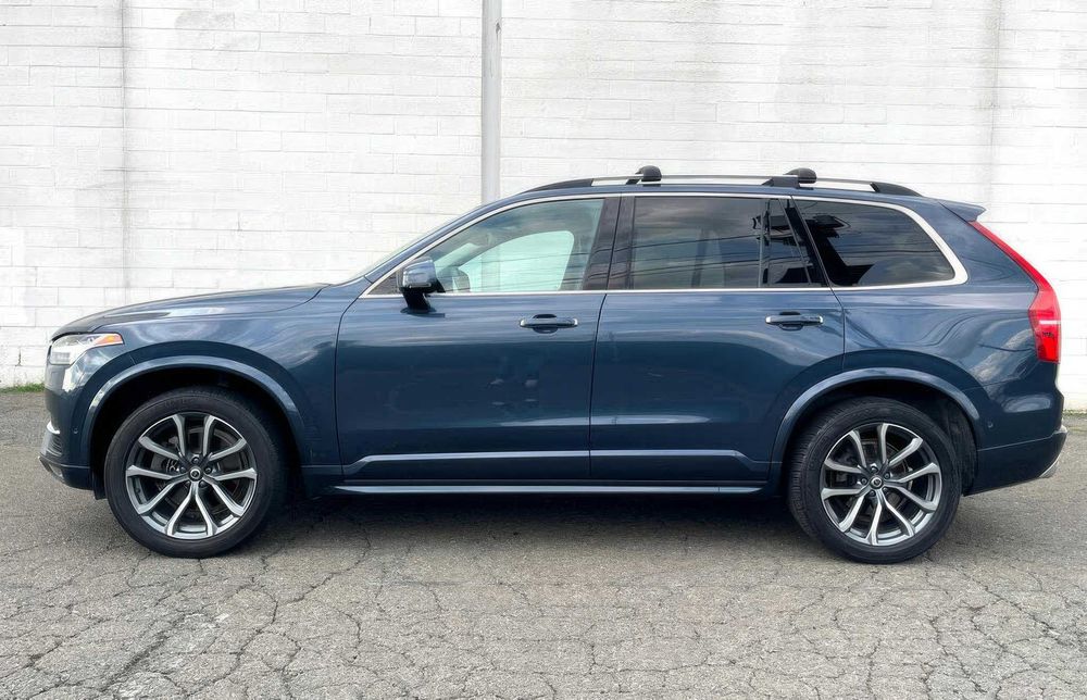 Volvo XC90 T6 Momentum      2019