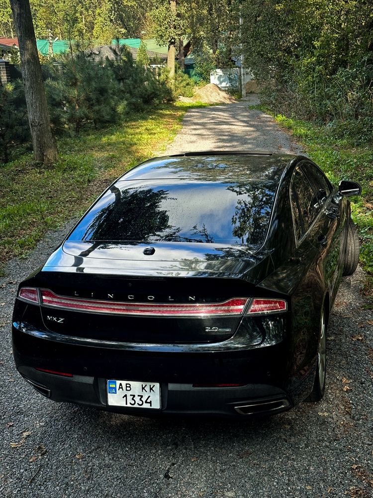 Lincoln mkz 2015 року