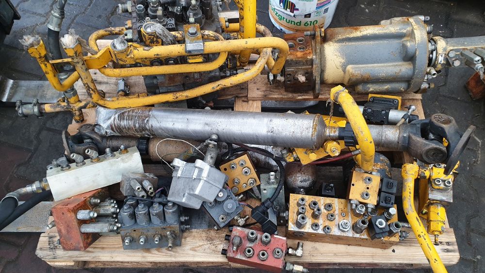 koparka jcb js 160 js130 z 2002r kruciec przewód regulator obrotnica