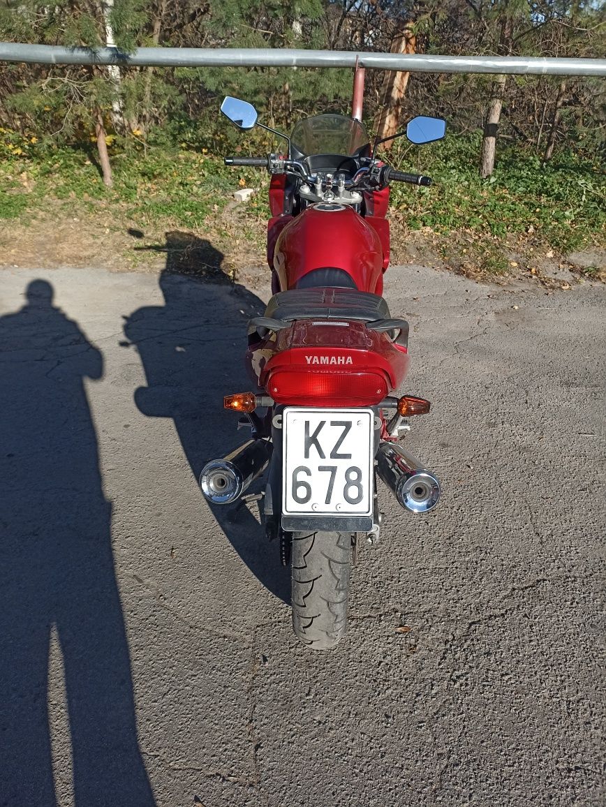 Продам мотор Yamaha