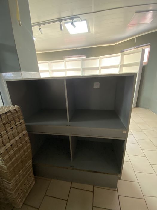 Вітрини для магазину