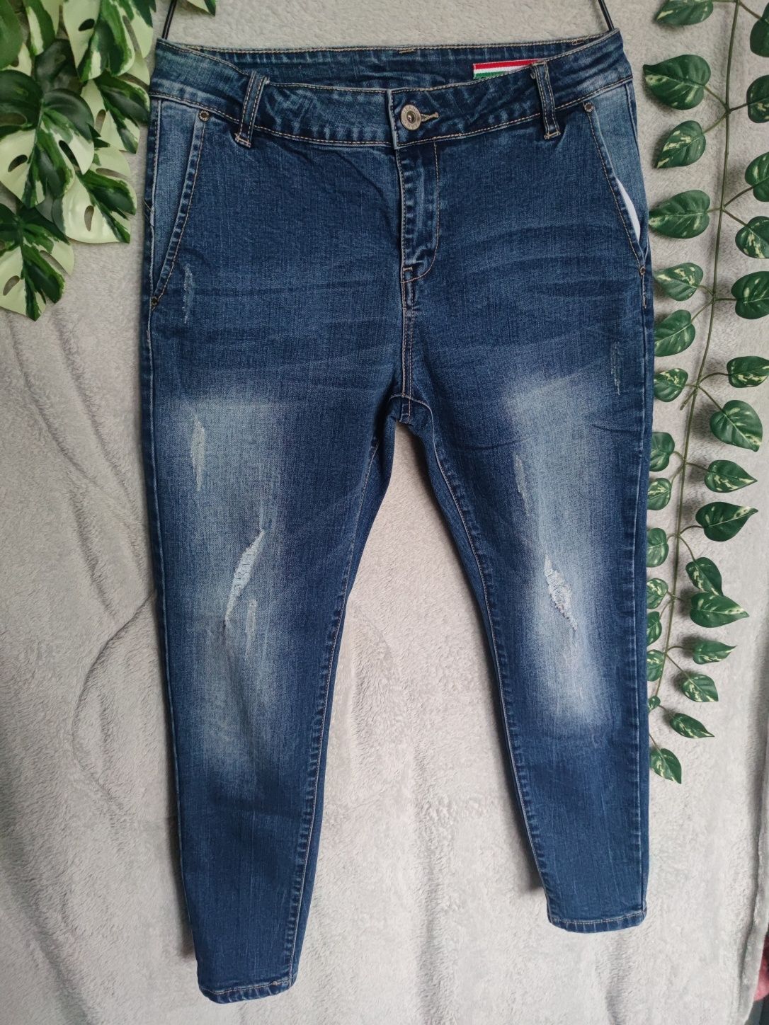 Style Italy jeansy S/36 przetarcia rurki