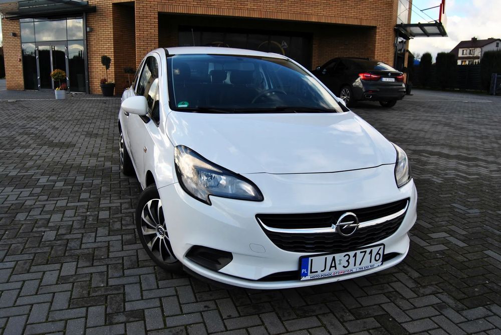 Opel Corsa 1,2 benzyna, Zarejestrowany PL , 2 SZTUKI bezwypadkowy, niski przebieg