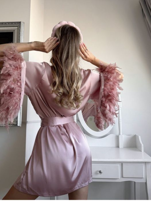 НА ПОДАРУНОК! Піжамна Шовкова сорочка + халат з пір’ям. Вау-образ!