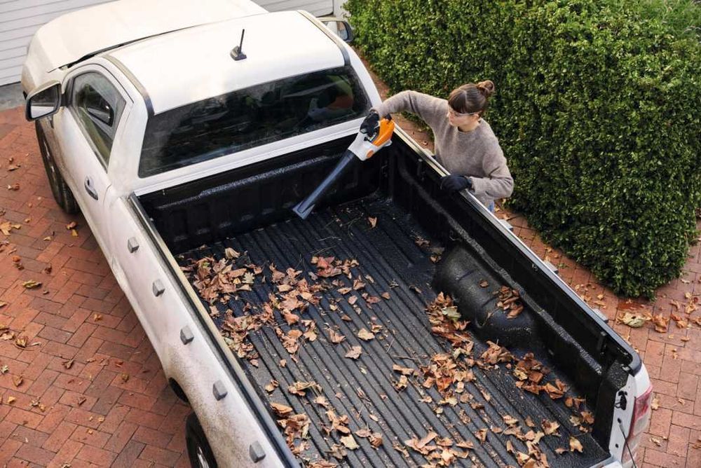 Dmuchawa ręczna akumulatorowa Stihl BGA 30 [BEZ AKU/ŁAD.]