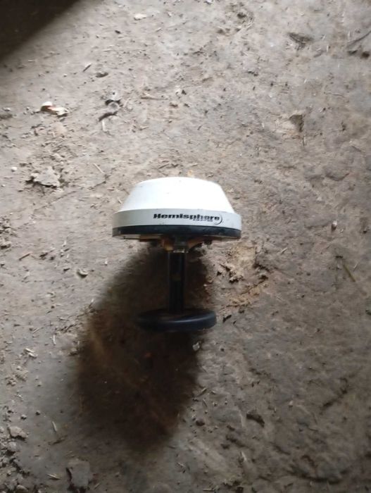 Антена Hemisphere для техніки
