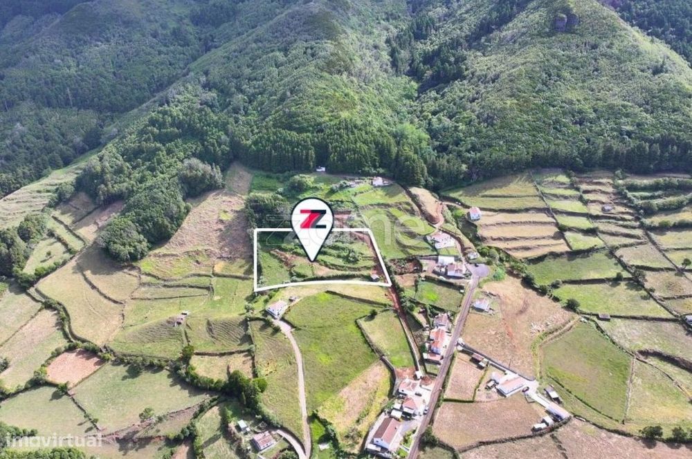 Ruina T4 - Alto Nascente , São Pedro - Vila do Porto