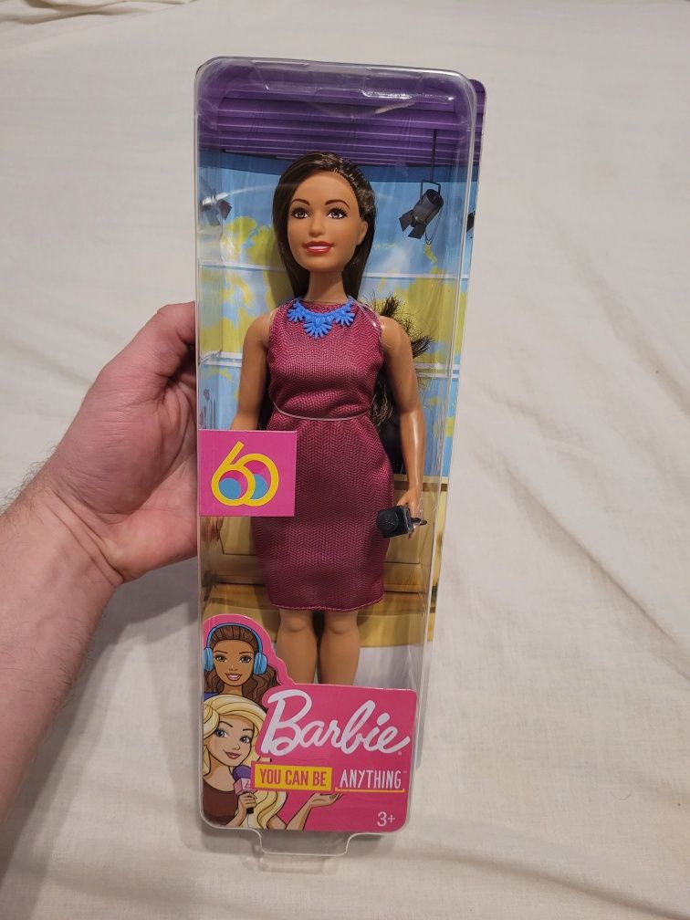 Lalka Barbie prezenterka