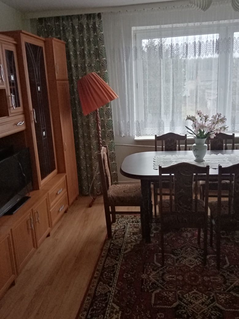 Wynajmę piętro domu wolnostojącego.