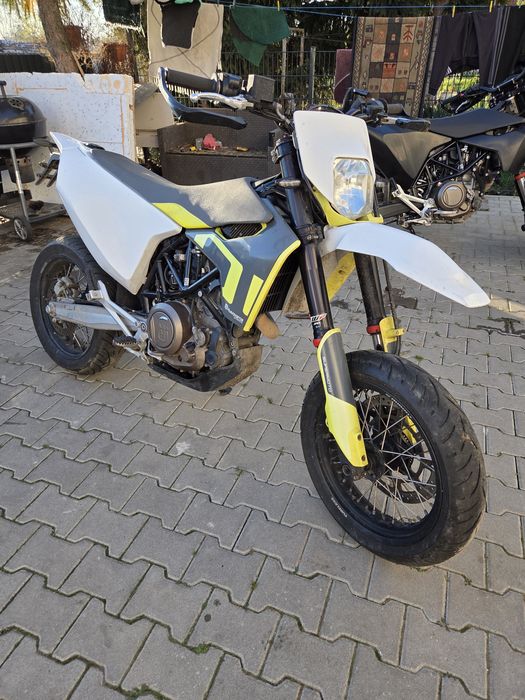 Husgvarna 701 supermoto 2019 rok