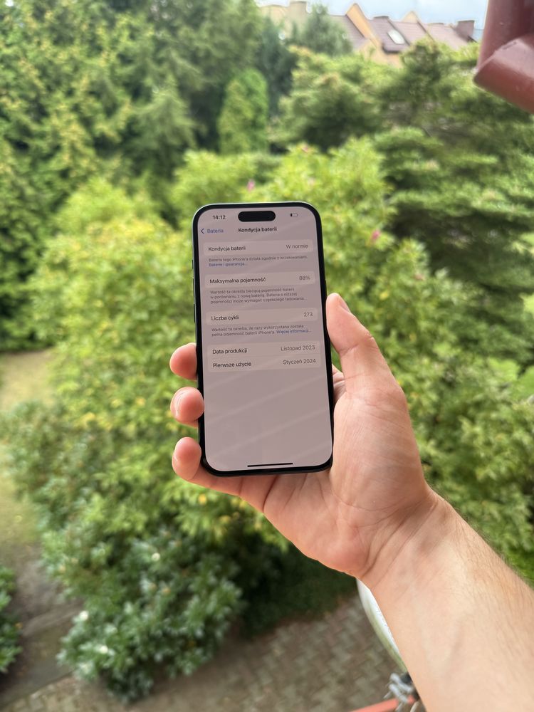 iPhone 15 • Stan Idealny • 88% bateria • ładowarka