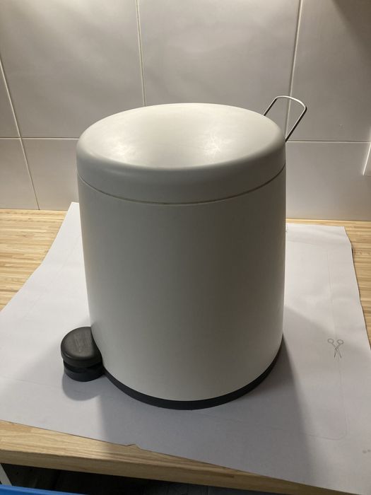 Caixote do lixo com pedal IKEA