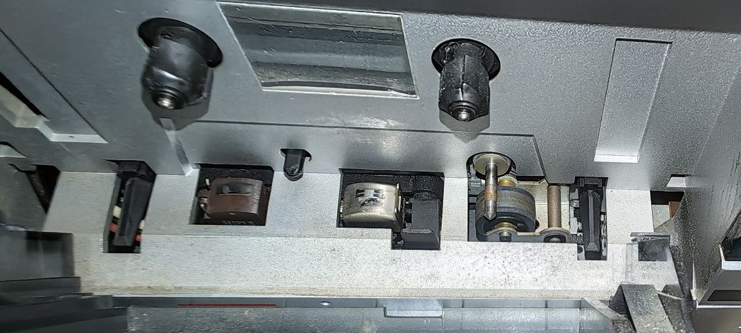 Касетний програвач Grundig CF 7150/Дефект