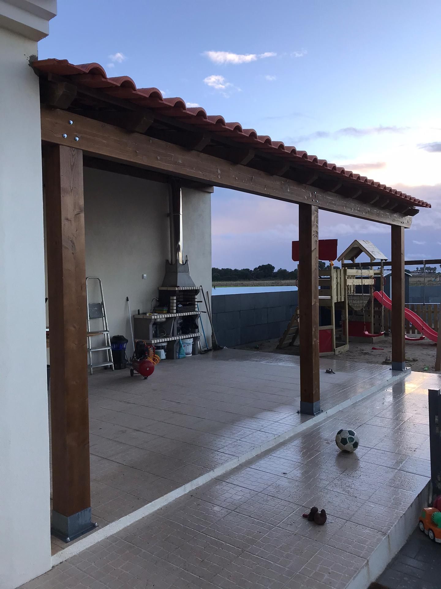 Pérgulas telheiro em madeira. Em todo o país. Cobertura