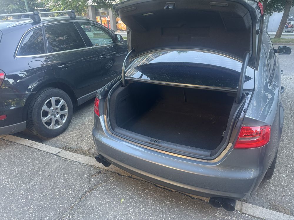 Audi a4 b8 2012.