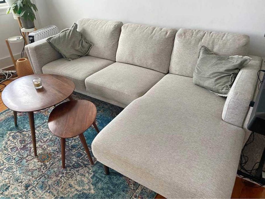 Sofá Chaise-longue à Direita — Gato Preto “Beige Bloom”