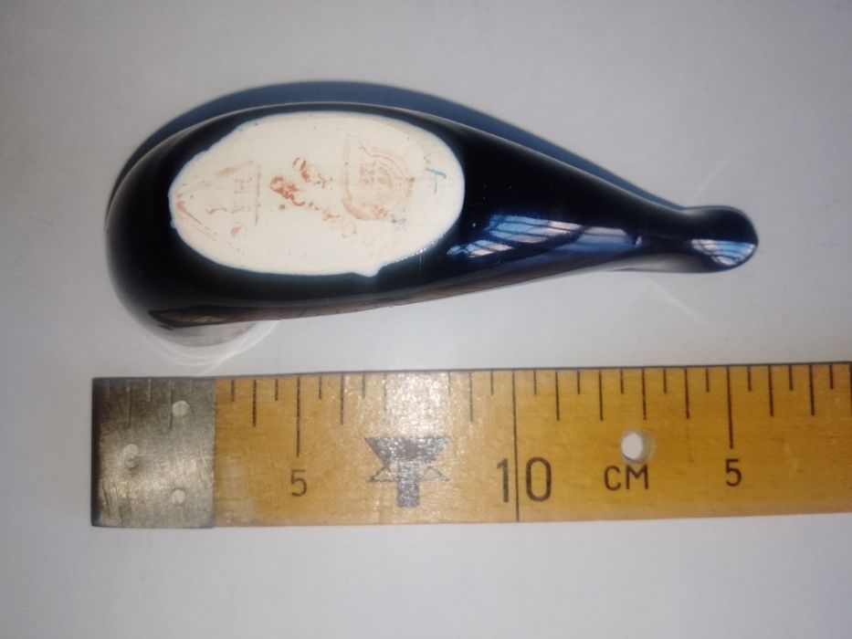 Продаються художні вироби зі скла та фарфору виробництва ГДР та СРСР.