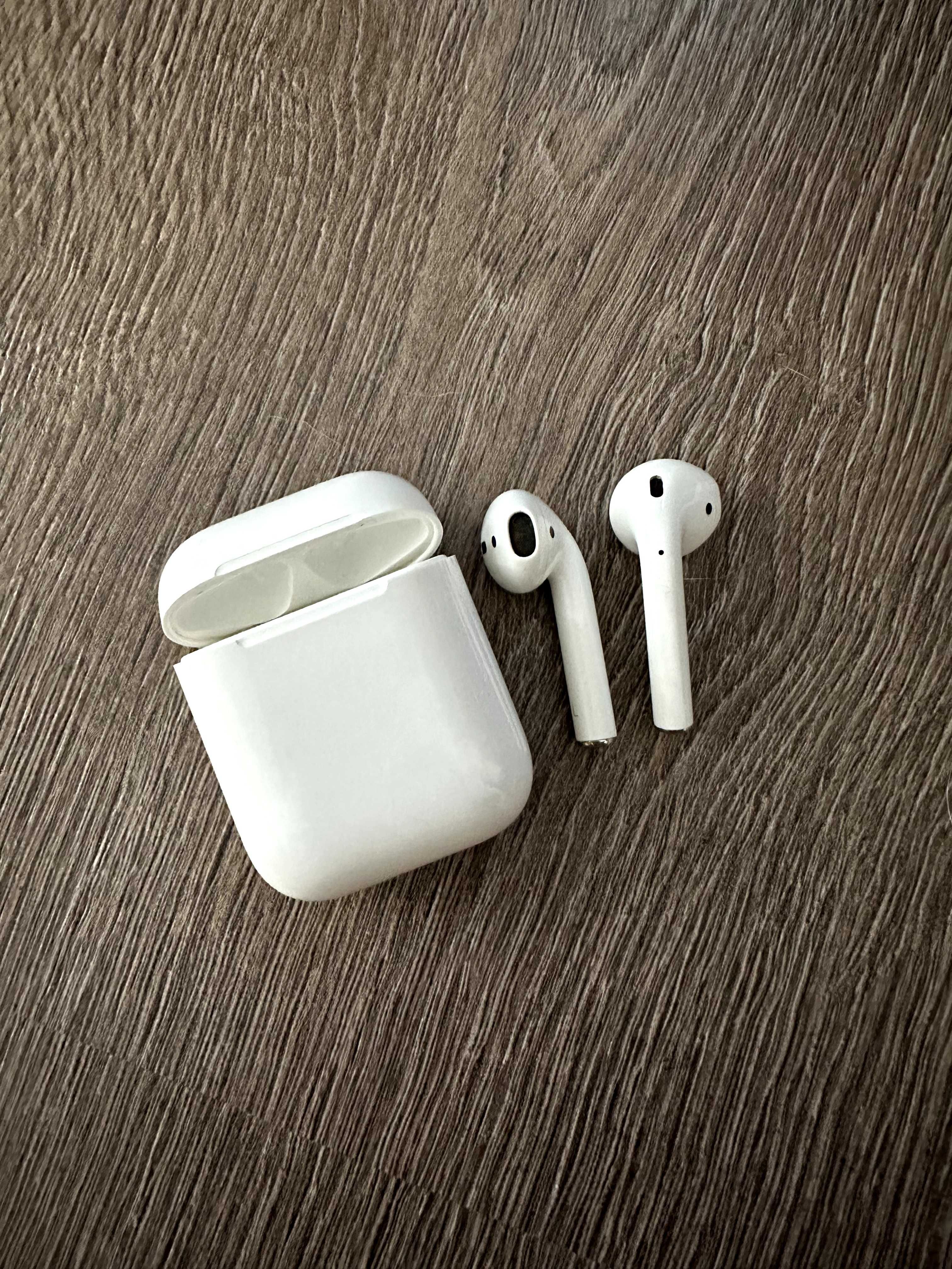 Apple AirPods 1 generacji – sprawne, stan dobry