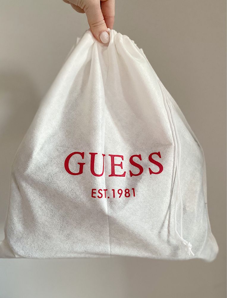 Сумочка Guess Cordelia серая