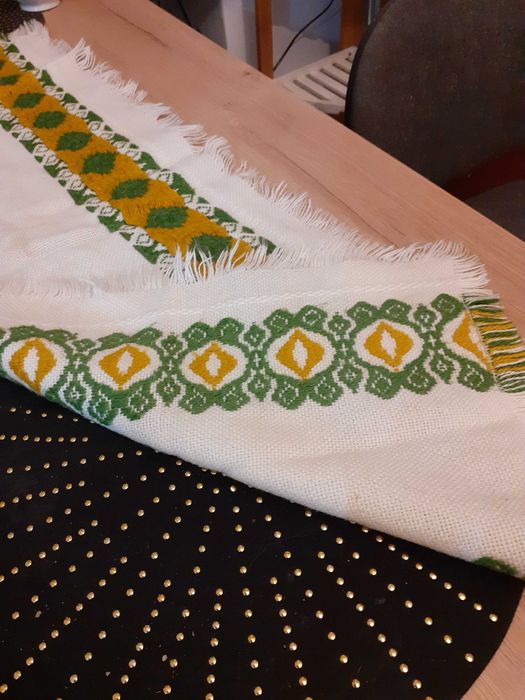 Bieżnik  Z naturalnego tworzywa