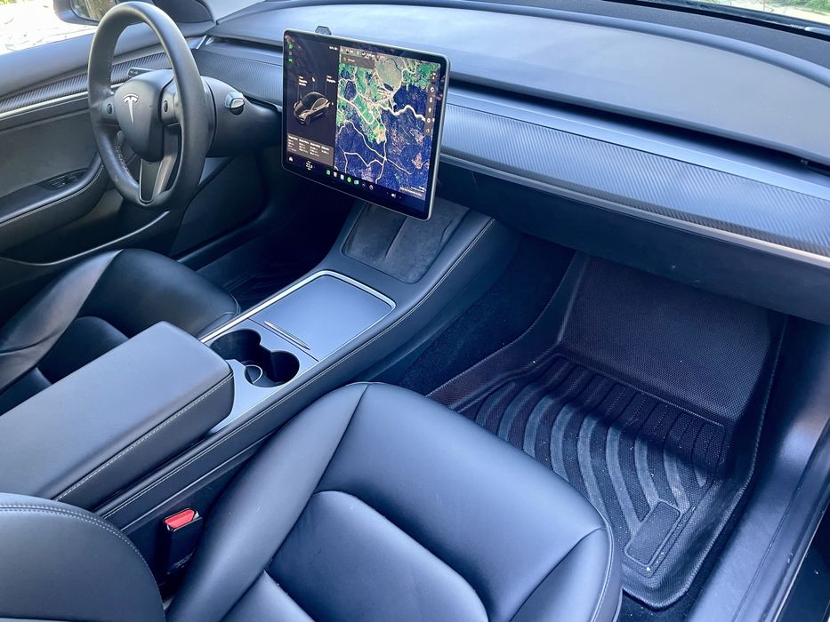 Tesla Model 3 Std Range Plus RWD + gancho de reboque