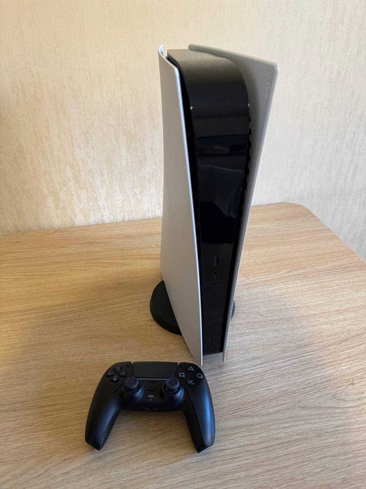PlayStation 5 Digital Edition 825 GB + DualSense (чёрный)