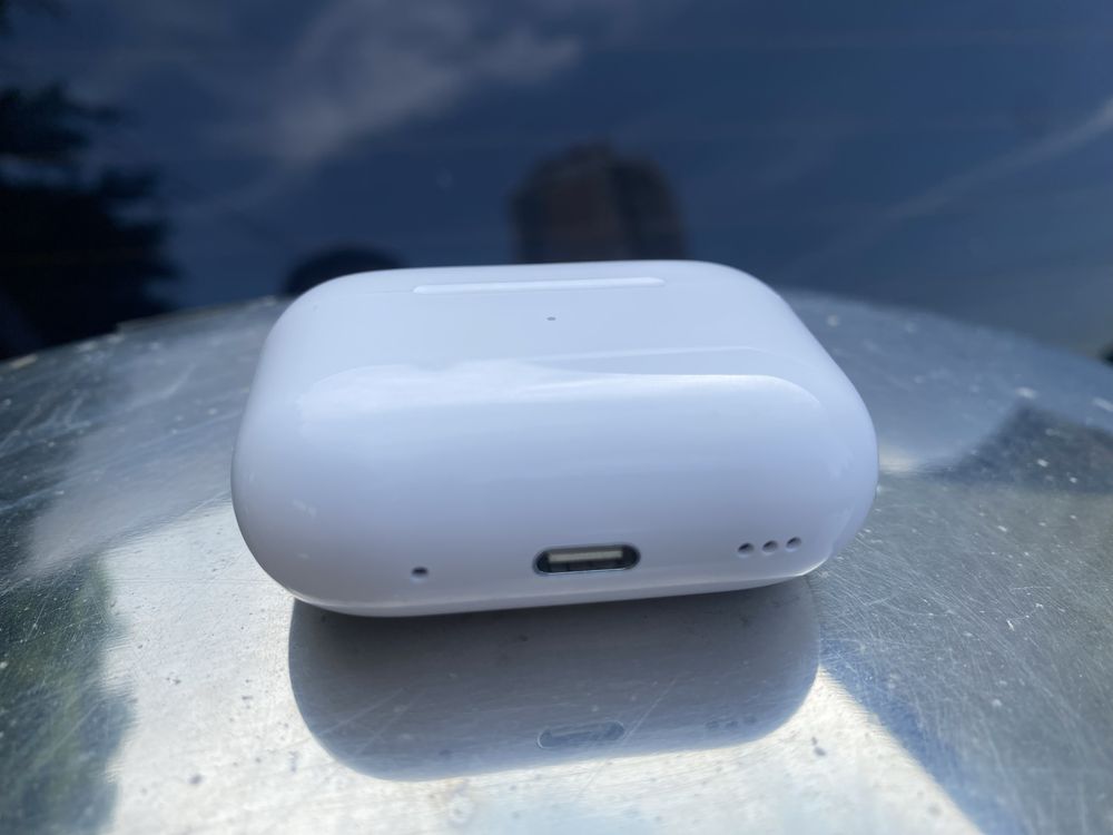 Продам кейс AirPods pro 2 Taype-c Оригінал