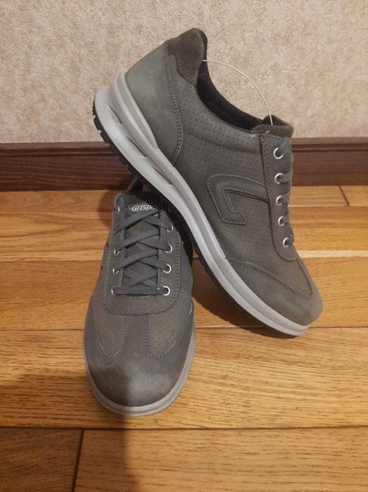 Мужские кроссовки Grisport из натурального нубука