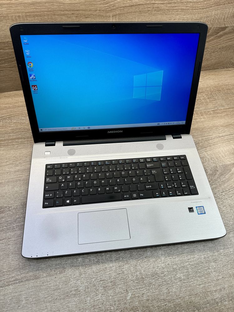 Ноутбук Medion akoya intel core i3-7gen-8gb ddr3-ssd 256gb-hdd 1000gb