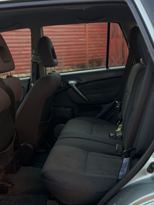 Toyota RAV четыре полный привод