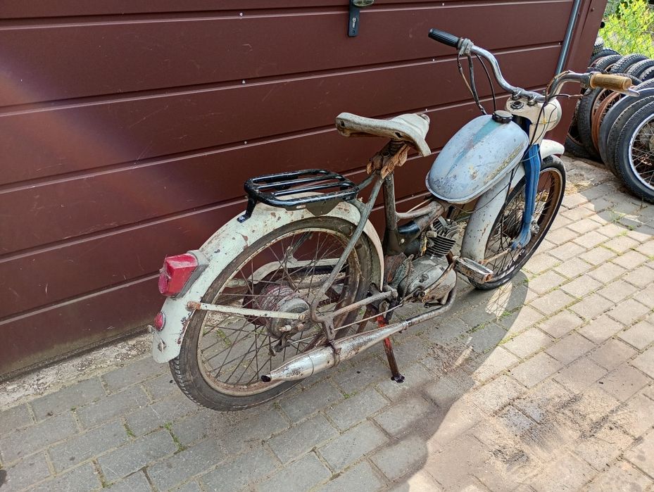 Komar zarejestrowany 2320 sztywniak, biała tablica Romet żak motorynka