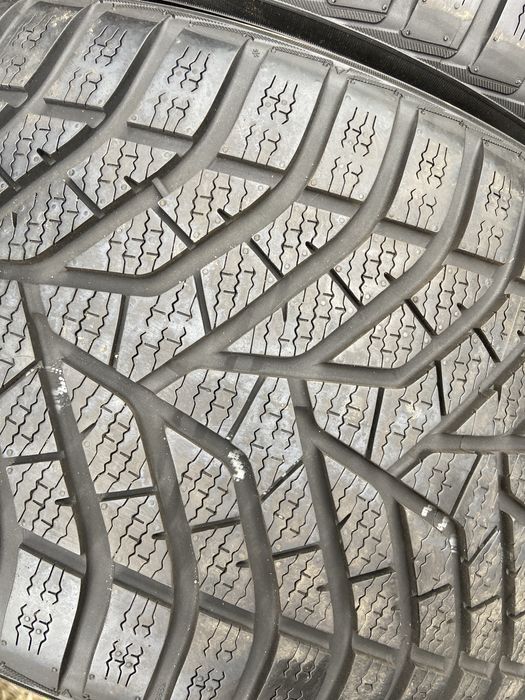 4x 295/35r21 Yokohama Szczecin