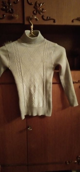 Водолазка для девочки 8-9 лет