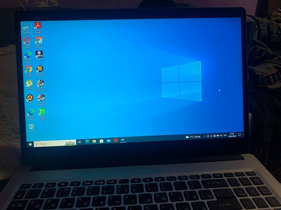 Продаю, acer aspire 3 a315-23)