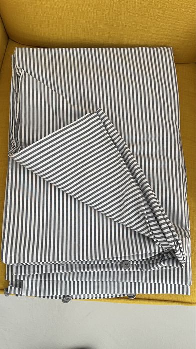 poszwy 150x200 2 szt biało szare na guziki Ikea