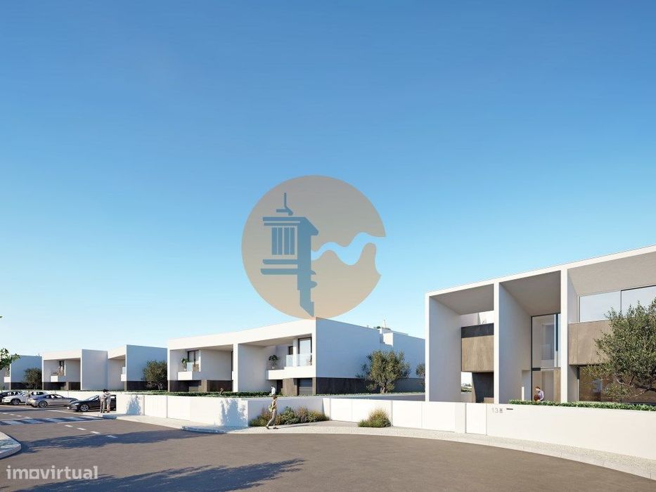 Moradia Isolada V4 com Piscina - O Refúgio de Luxo que Você Merece ...