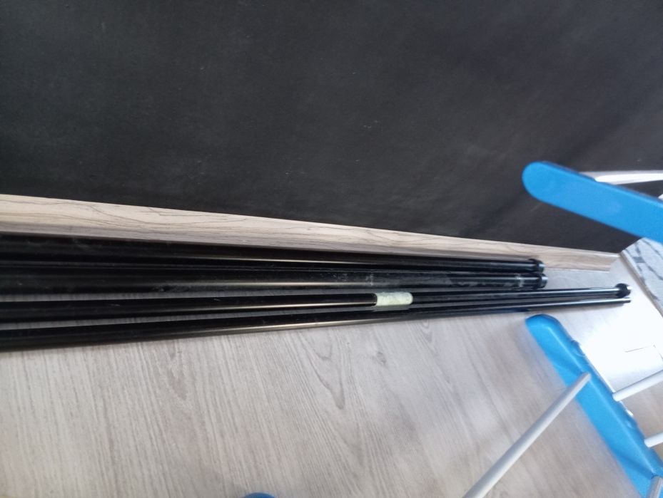 Karnisze czarne Ikea różne długość