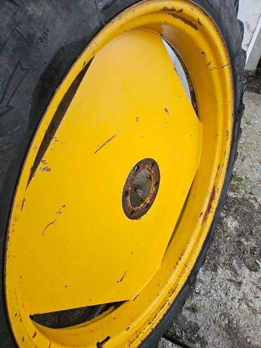2 Koła rolnicze, wąskie uprawowe 9,5R44