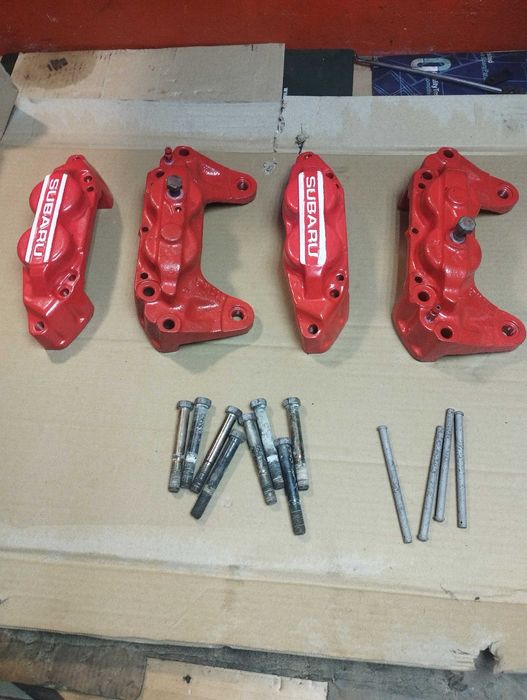 Продам передні суппорта Subaru wrx