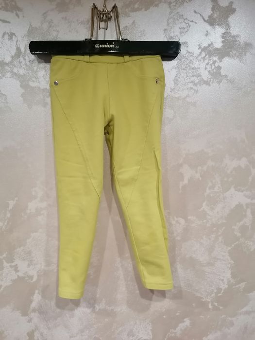 Zielone legginsy marki Carmen rozmiar 122