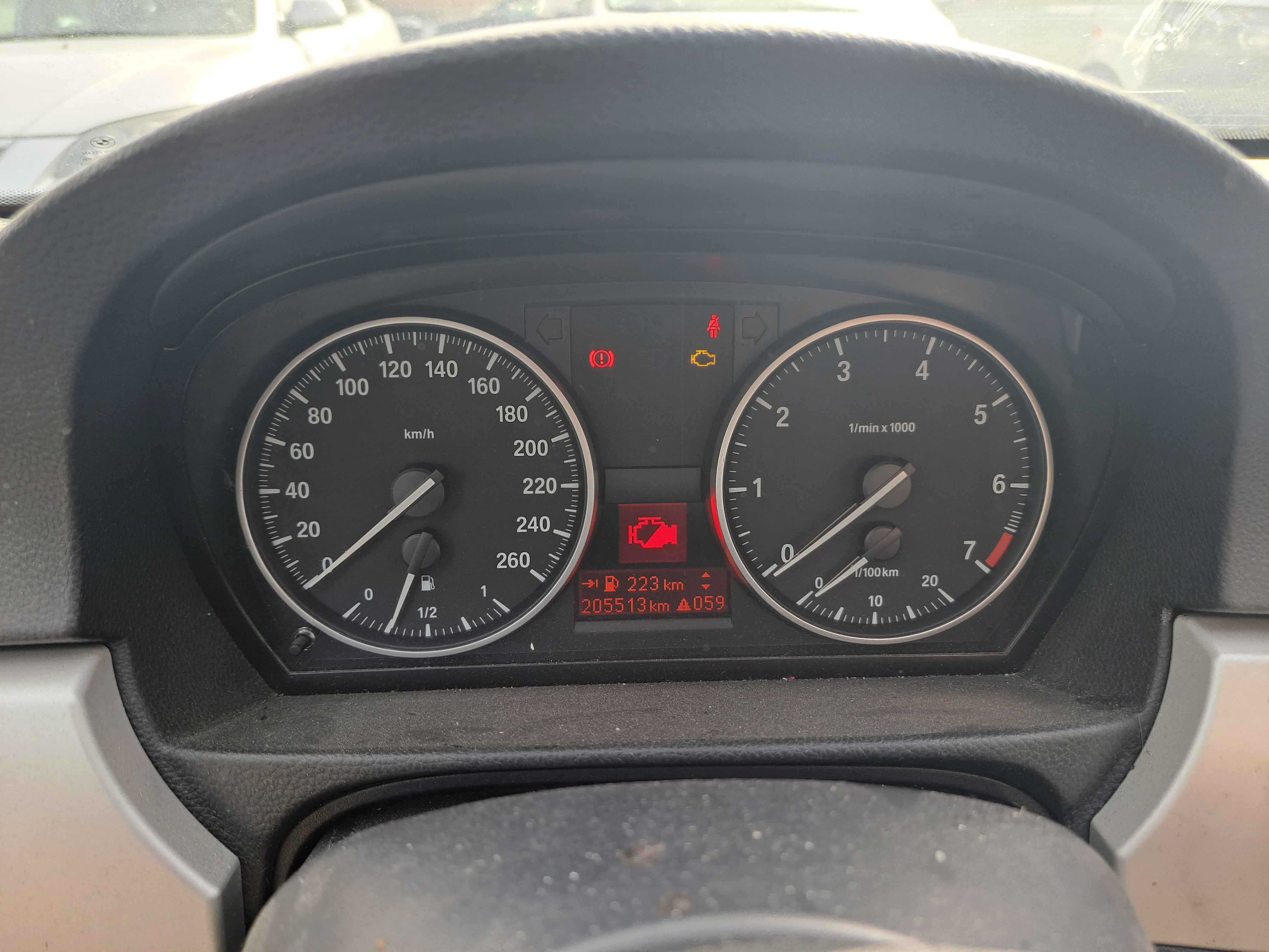Samochód  Osobowy BMW E 90/2010 r/uszkodzony