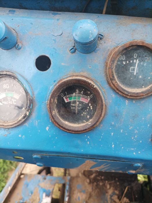 Продаєця т 40 в комплект діскова нова
