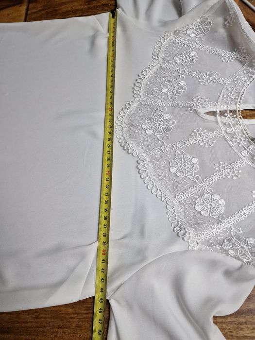 Elegancka biała bluzka z koronkową górą New Look