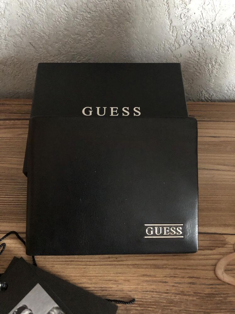 Nowy Portfel Meski Guess