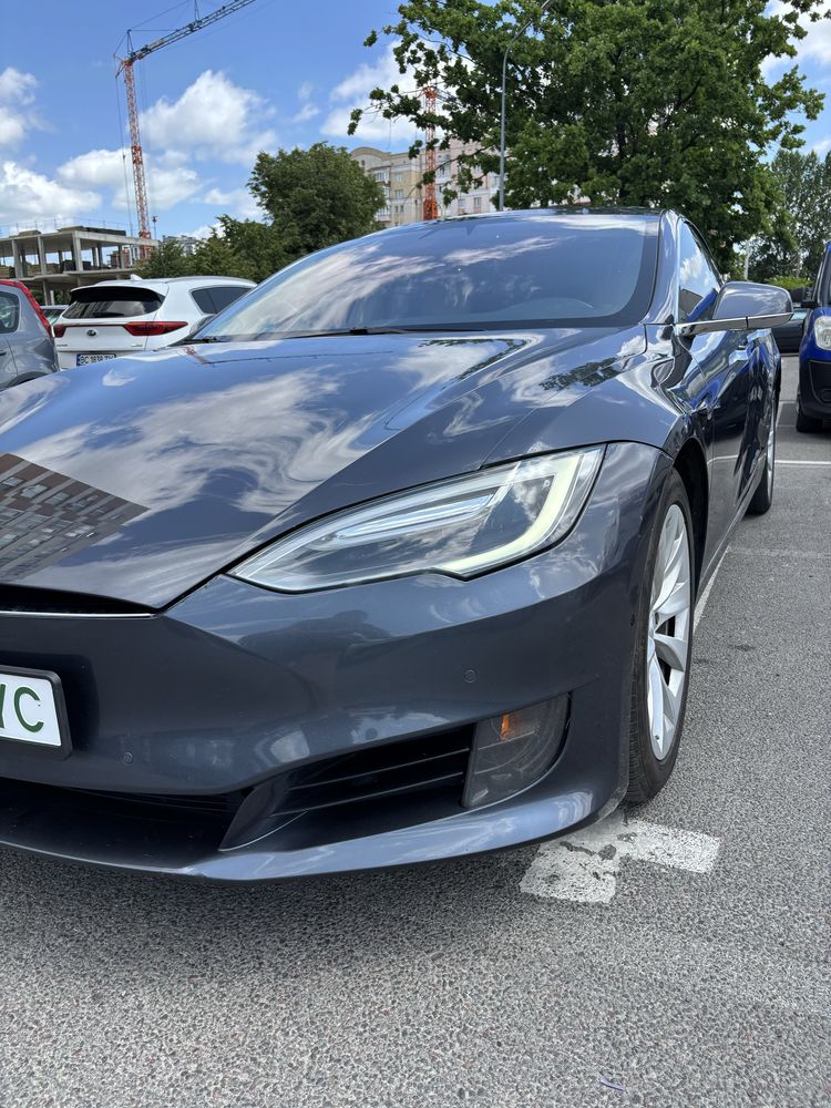 Tesla Model S 2017 75kwt FSD