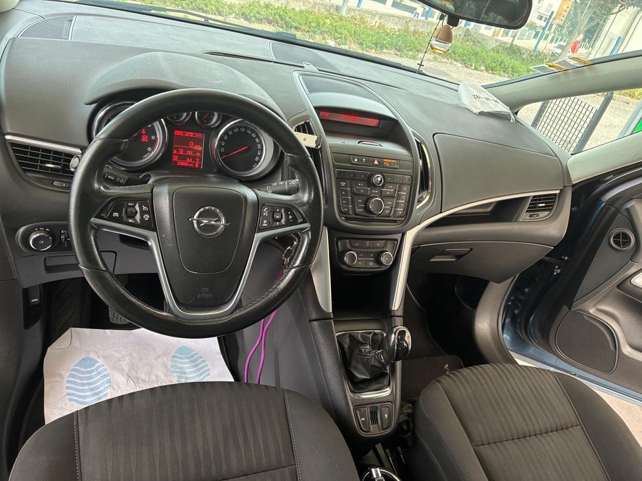 Opel Zafira usada 2012 Excelente estado